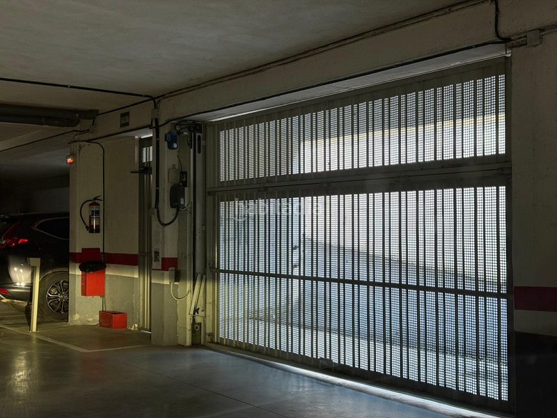 Foto a541521a-1799-4c38-ae2f-f43d5197a9a2. Car parking in Etxebarri, Anteiglesia de San Esteban