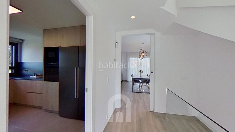 Foto 0382f1dd-9c37-447f-bdc6-1d0baf27ec88. Xalet amb aparcament a Granada (La)