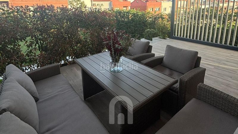 Foto 30ceb8d6-6db6-42dc-bf7d-018548ee917c. Xalet amb aparcament a Granada (La)