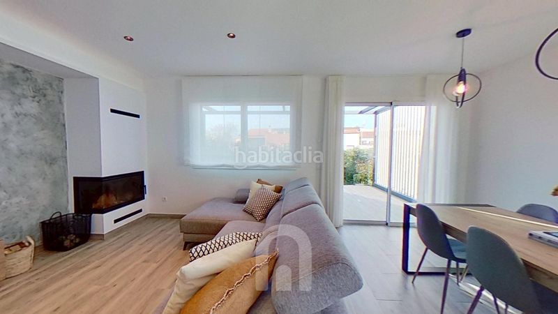 Foto 47ac17b1-294f-4b66-bf6c-5fe4c92bee6b. Xalet amb aparcament a Granada (La)