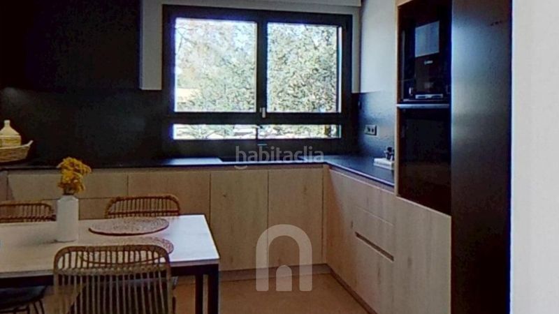 Foto 9765e4b5-441e-4314-b484-e5a4312febd4. Xalet amb aparcament a Granada (La)