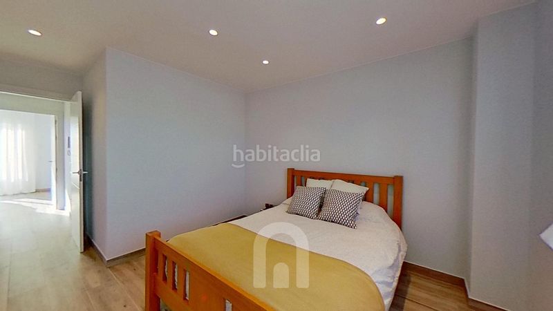 Foto a5851ac1-3eb1-44be-b803-1df79caac675. Xalet amb aparcament a Granada (La)