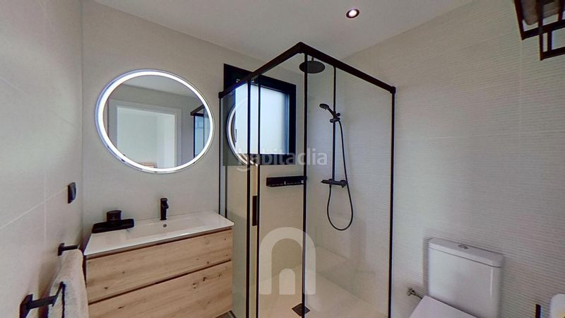 Foto c71de144-8042-4a7f-b032-74ffaa7a6ff5. Xalet amb aparcament a Granada (La)