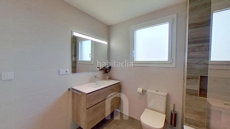 Foto d7fea333-23de-427c-9ade-ce4426c9cd23. Xalet amb aparcament a Granada (La)