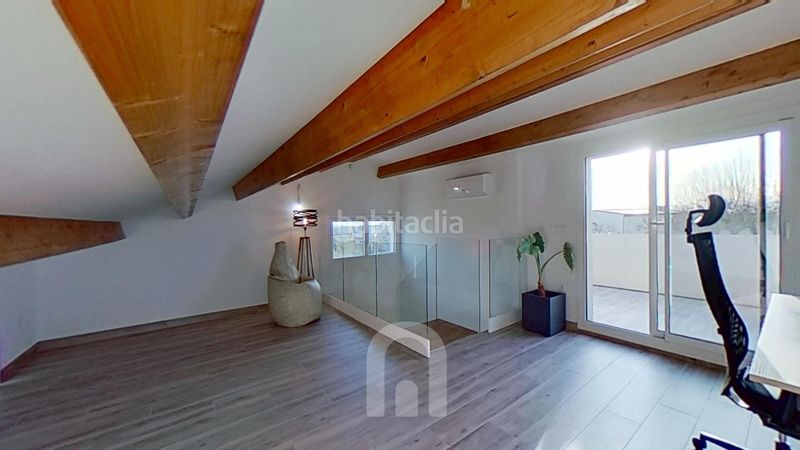 Foto ff7d5910-8ef2-4836-98cc-04abaa760c45. Xalet amb aparcament a Granada (La)