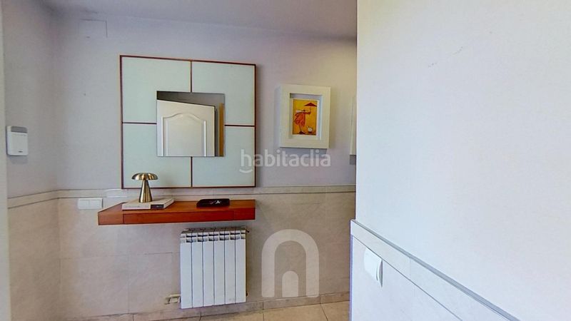 Foto 12f14fe1-45b8-4713-8adc-0e44987e9aa8. Casa adossada amb calefacció aparcament a Ponent Reus