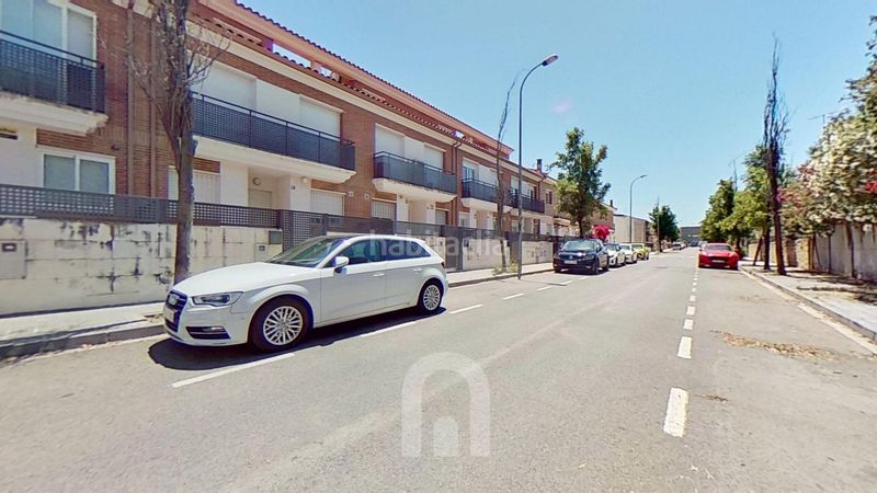 Foto 6cf922de-8550-4877-b8b8-6ec4398e855a. Casa adossada amb calefacció aparcament a Ponent Reus
