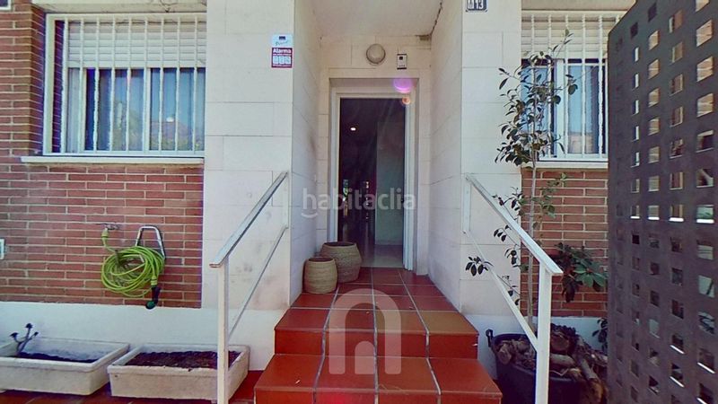 Foto 8eaf6481-c768-4cb1-8d70-20f09146935d. Casa adossada amb calefacció aparcament a Ponent Reus