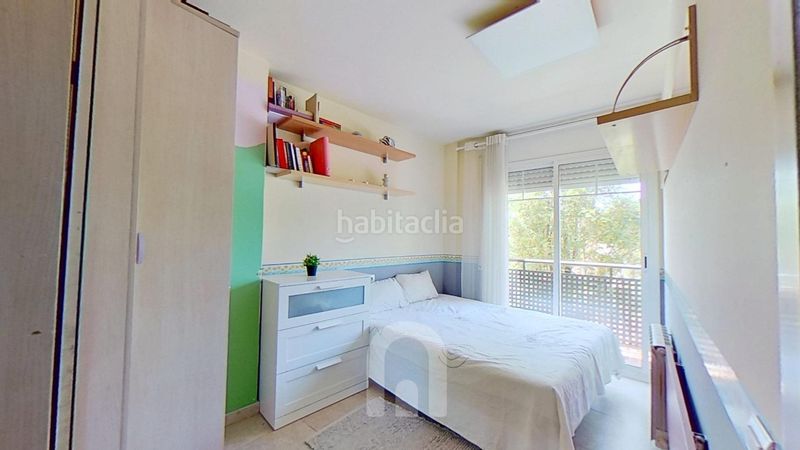 Foto a0eb72a7-840e-4f69-ae61-f05220318f2b. Casa adossada amb calefacció aparcament a Ponent Reus