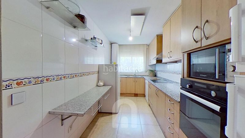 Foto d6672362-688a-412b-a700-2e7031b095ab. Casa adossada amb calefacció aparcament a Ponent Reus