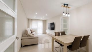 Appartamento in Centre. Piso de 91 m2, 4 habitaciones y reforma integral en zona avda. l