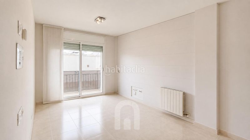 Foto b113a341-3b05-4b70-a490-584d4c83d0b4. Pis amb calefacció aparcament a Ponent Reus
