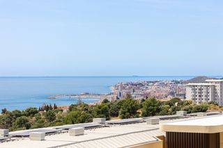 Rent Flat in Avenida fuengirola 4. Higuerón rental - piso en alquiler en avenida fuengirola 6, fuen