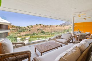 Miete Etagenwohnung in Avenida fuengirola 9. Higueron rental valley peak residence