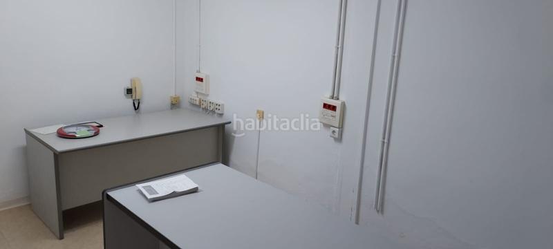 Foto edbf2831-e0ae-4430-8f46-c8ac65a0467b. Fabrikhalle in Algemesí