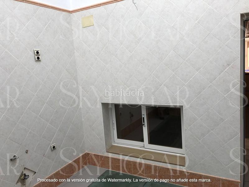 Foto d2c70673-d699-40a6-843f-144217bac7aa. Edificio casa en Guadassuar