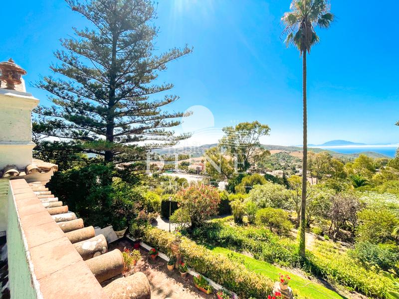 Foto dfb706b4-5df5-493e-b91e-040c563bf4af. Casale con camino parcheggio piscina in La Granja - La Colina - Los Pastores Algeciras