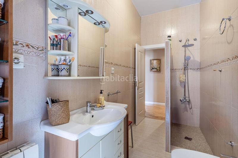 Foto 0ba668f9-ddc8-4207-9d2a-9ccdba618e0a. Pis a Centro - Sagrario Granada