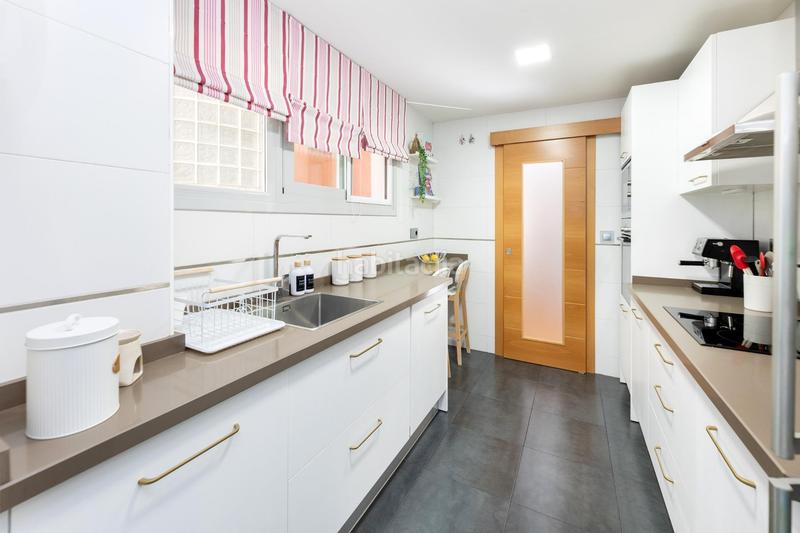 Foto 73852fe6-20d4-449f-8f6a-14499c19577b. Etagenwohnung mit parking in Campus de la Salud Armilla