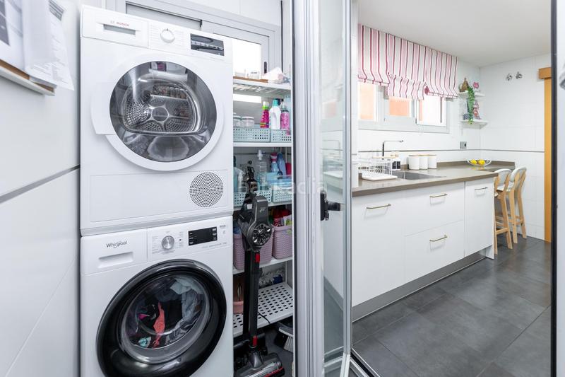 Foto b5aab193-f160-4c31-be4e-d58c073f1fb8. Etagenwohnung mit parking in Campus de la Salud Armilla