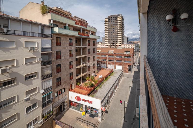 Foto 4a29a4c1-4e94-4a37-9071-96d4497f32a5. Pis amb aparcament a Plaza de Toros Granada