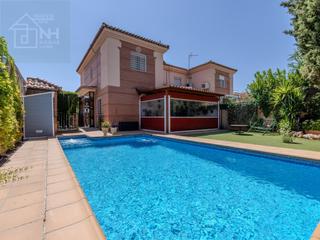 Reihenhaus in Calle levante (c.a. ii). Tu hogar en cortijo del aire tranquilidad, luz y vida familiarca