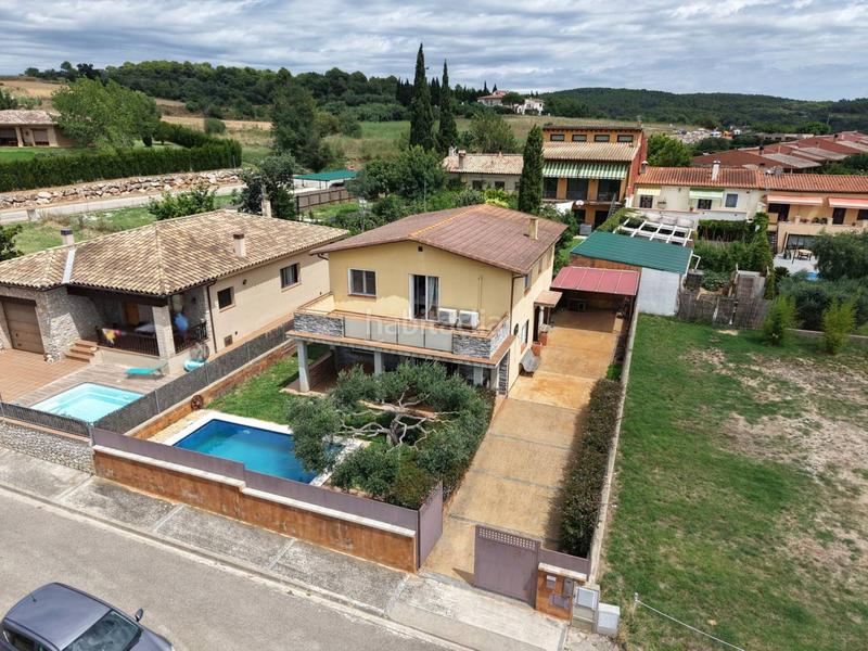 Foto 4bcb2560-cb2a-49f1-9573-edb777033440. Chalet venta chalet en Cistella
