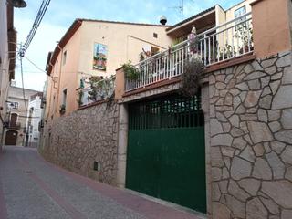Casa  Baix. Venta de casa en borrassà