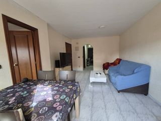 Etagenwohnung  Calle tapiz. Piso en calle tapis