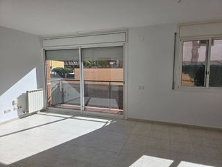 Pis  Calle abd� terrades pul�. Piso en zona creu de la ma