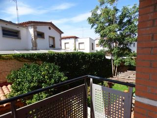 Etagenwohnung  Calle abdó terrades pulí. Piso en zona creu de la ma