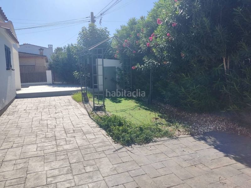 Foto e8a68f8f-6ddc-4e6f-9b03-bfc6c5b78ec2. Chalet con parcheggio piscina in Peni Empuriabrava