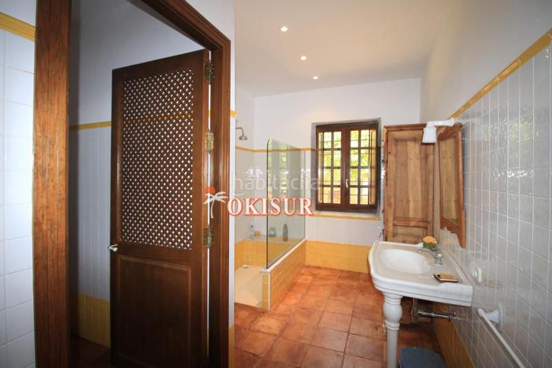 Foto a6aeedf7-f2f8-4070-8e99-b59475125f81. Chalet  en venta en los gallardos, 9 dormitorios. en Gallardos (Los)