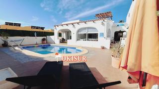 Chalet en El Palmeral. Chalet en venta en mojcar playa, 7 dormitorios.