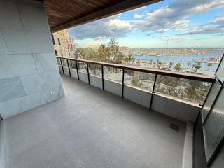 Rent Flat  Avenida dr ramon y cajal. Amplio y luminoso piso en el corazón de alicante con vistas al m