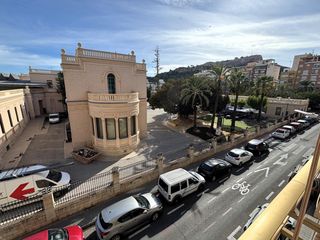 Piso  Calle del doctor sapena 33. Bonita vivienda frente al museo arqueol�gico de alicante