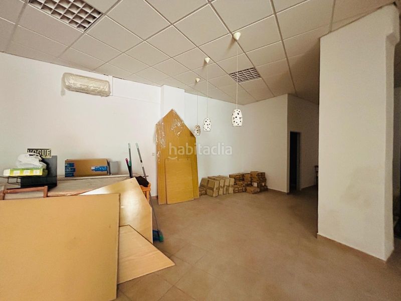 Foto 557ffe4a-5047-4bfc-b1f3-df33cbe8d7e2. Local comercial venta de local comercial con potencial de inversión para uso de viviendas en monóvar. en Monòver