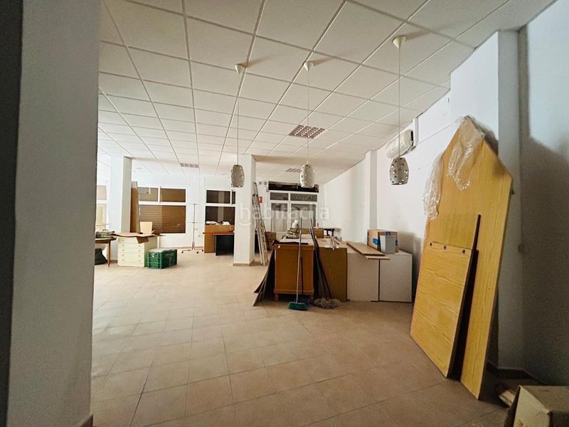 Foto f359a0d2-f6c3-4df8-84d5-79db81d1b79f. Local comercial venta de local comercial con potencial de inversión para uso de viviendas en monóvar. en Monòver