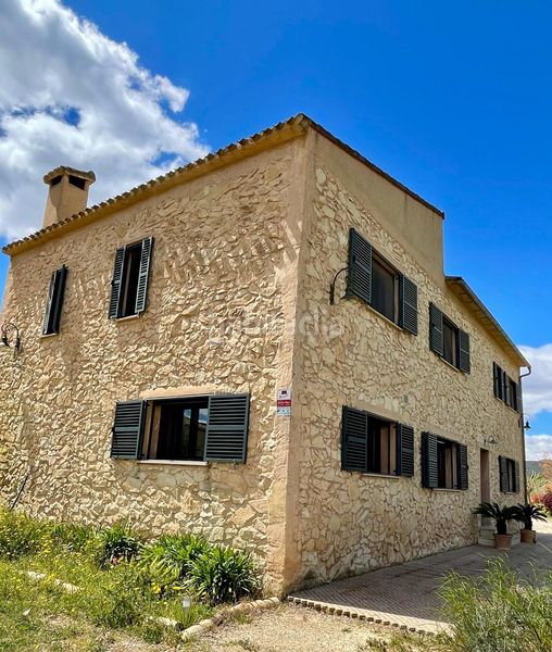 Foto 2e24d259-5607-4ba3-a0dc-9315c1c96cd0. Rent chalet with heating parking in Castalla