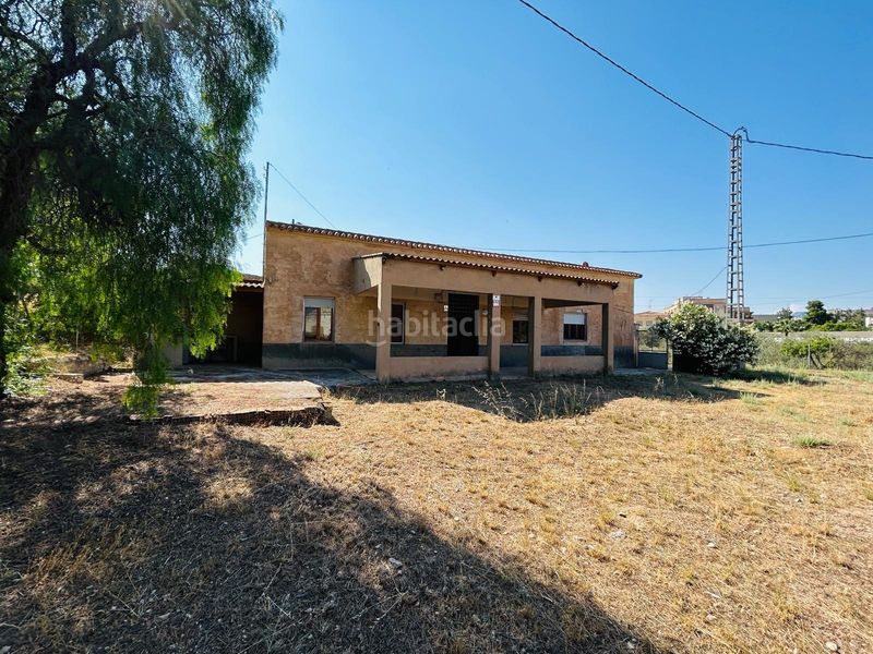 Foto cc2bab1b-4413-4e86-bf8a-7dd96112304a. Xalet amb aparcament a Monòver