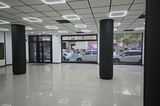 Local Comercial a Avenida de los Condes de Soto Ameno 27