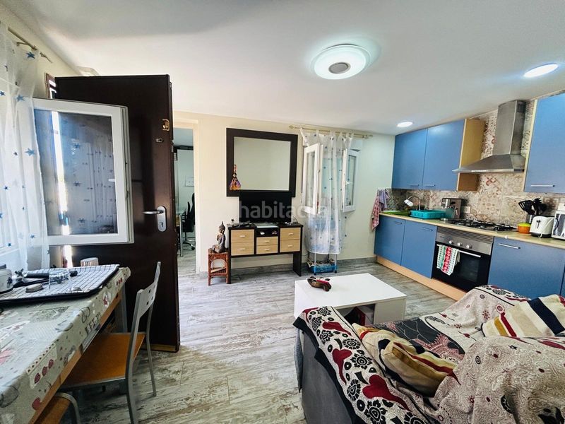 Foto 05bd935c-0c76-4e0a-b2dc-0597ecb6eaad. Chalet  independiente con casa de invitados, piscina privada y parcela urbana de 3.010 m2 en la Cañada del Fenollar en Alicante