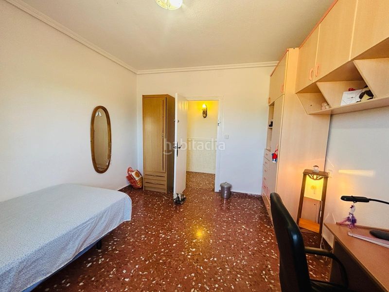 Foto 13dfea32-92b6-4fe9-ae24-66a662f45d7e. Chalet  independiente con casa de invitados, piscina privada y parcela urbana de 3.010 m2 en la Cañada del Fenollar en Alicante
