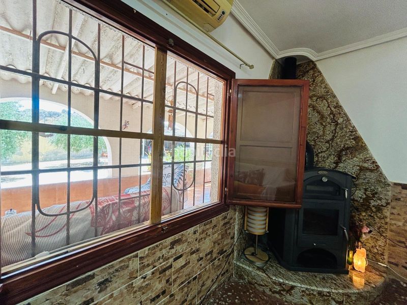 Foto b7f47517-de31-4ced-94f9-78a2a62ee63d. Chalet  independiente con casa de invitados, piscina privada y parcela urbana de 3.010 m2 en la Cañada del Fenollar en Alicante
