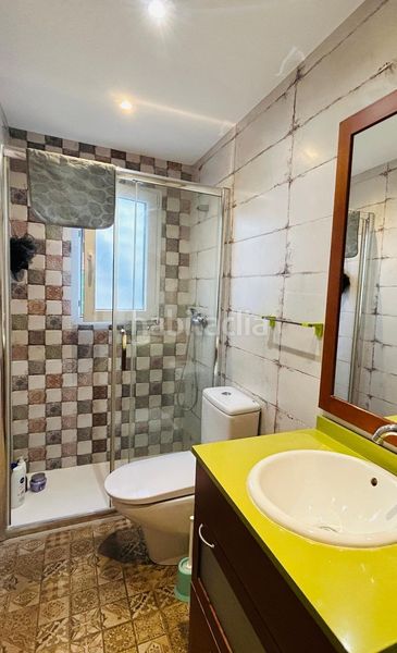 Foto d68a127b-6819-4195-9b5d-46eec3a17688. Chalet  independiente con casa de invitados, piscina privada y parcela urbana de 3.010 m2 en la Cañada del Fenollar en Alicante