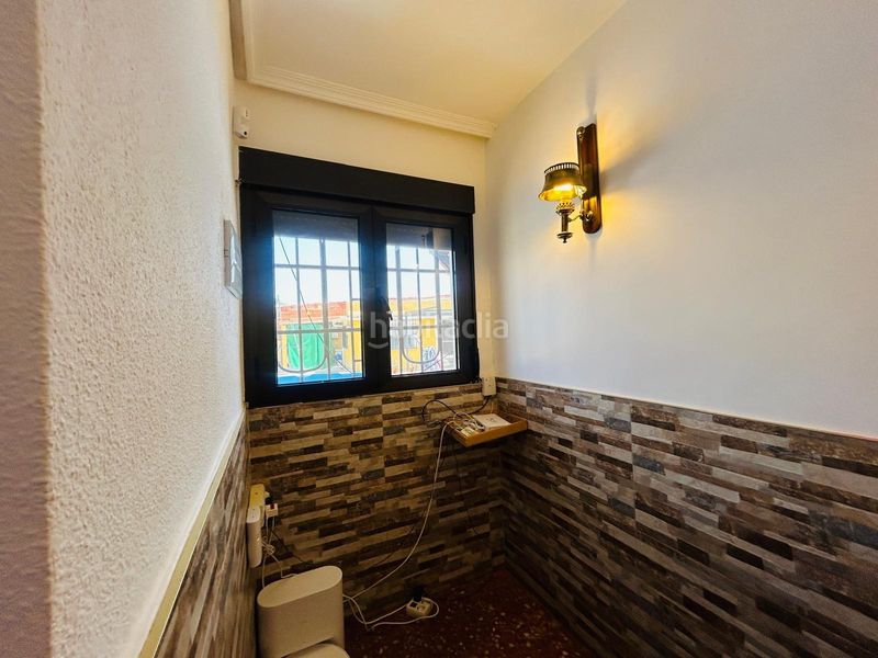 Foto f7e5a2f4-ff4a-45df-8942-a6f592647f8f. Chalet  independiente con casa de invitados, piscina privada y parcela urbana de 3.010 m2 en la Cañada del Fenollar en Alicante