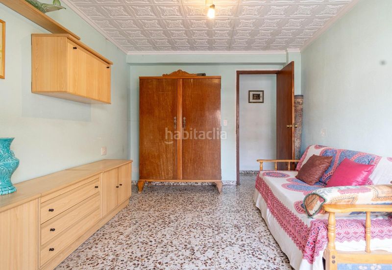 Foto b9724c57-2b59-4df5-84de-a17256303cfc. Pis a Almoradí