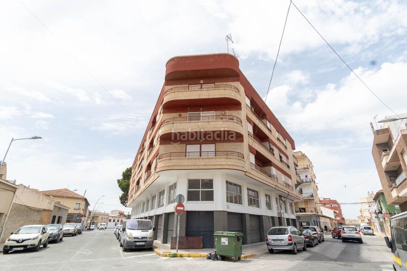 Foto e8e86497-9078-4bff-8b79-e03373391201. Pis a Almoradí