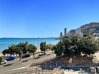 Apartment in Albufereta. Exclusivo apartamento en la albufereta  tu oasis junto al mar!