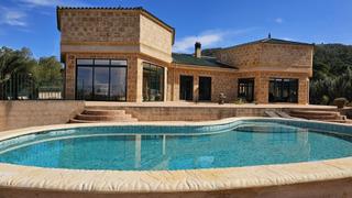 Xalet a Paraje l aler 360. Espléndida villa de lujo en biar alicante un refugio paradisíaco